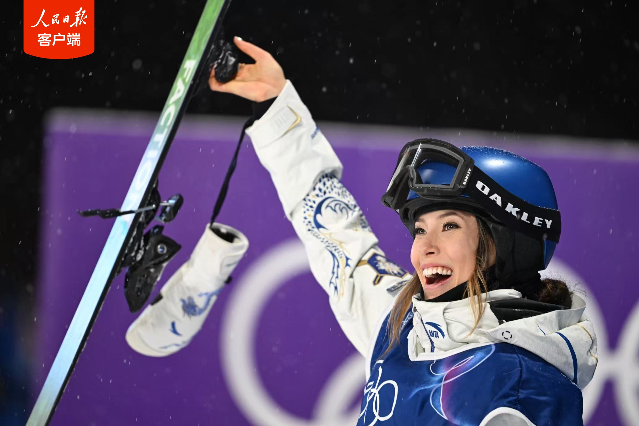 谷爱凌米兰冬奥会自由式滑雪大跳台摘银