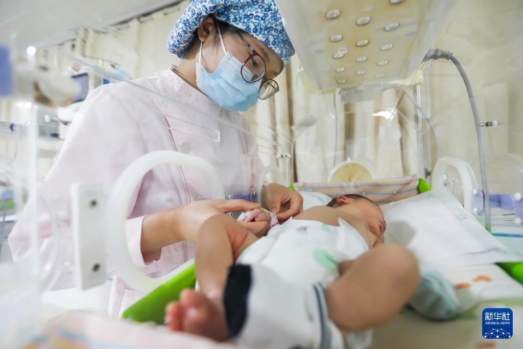 大年初一我在岗