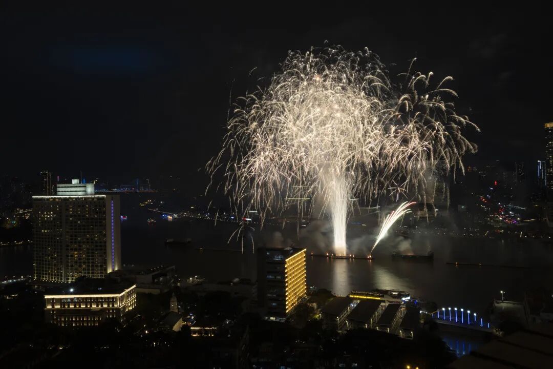 登上热搜！广州，太燃了！