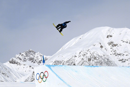 转发祝贺！苏翊鸣米兰冬奥会夺得金牌