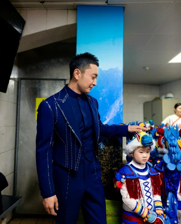 尼格买提春晚后发长文,“终于集齐十二生肖” 尼格买提春晚后发长文,“终于集齐十二生肖”