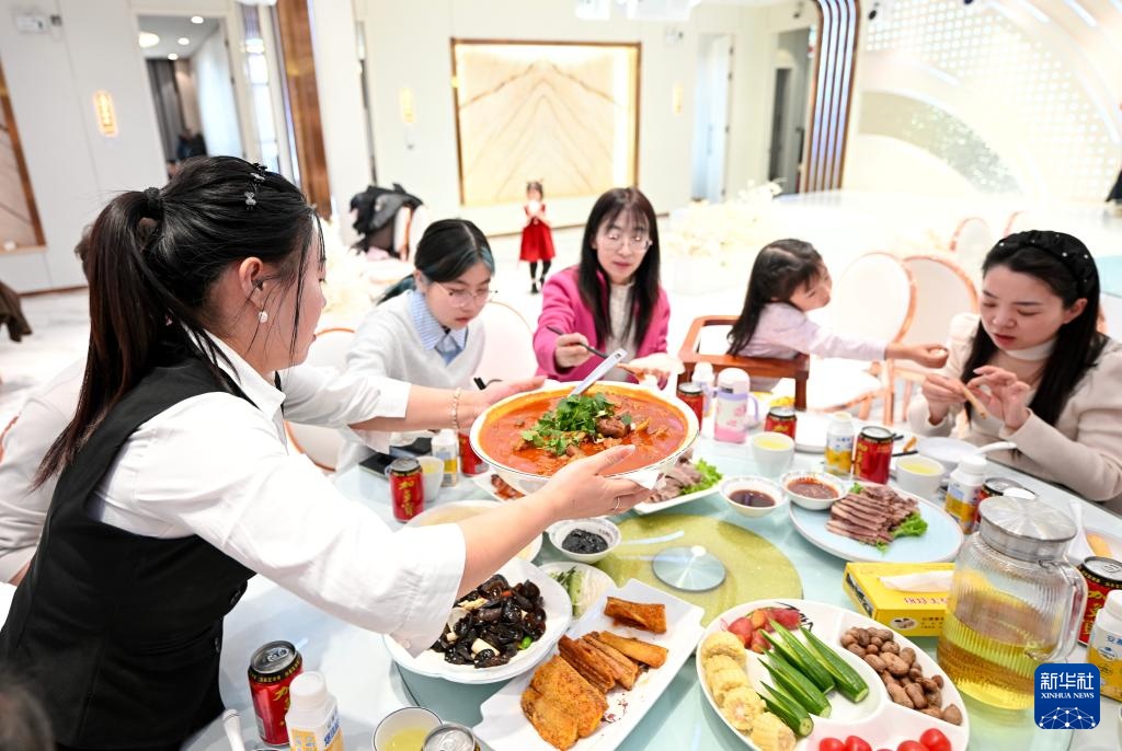 舌尖消费引爆年味经济