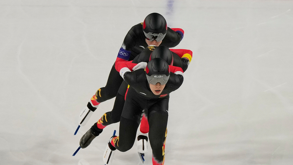 中国速度滑冰再创历史，这枚男子团体追逐铜牌有多难？