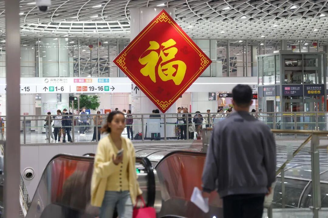 深圳地铁的春联是小朋友手写的？网友：太暖心了