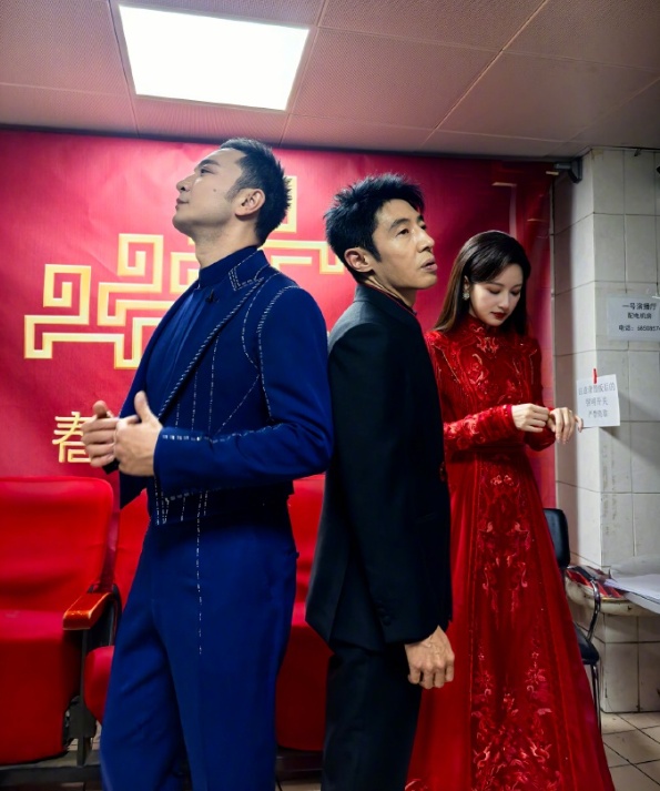 尼格买提春晚后发长文,“终于集齐十二生肖” 尼格买提春晚后发长文,“终于集齐十二生肖”