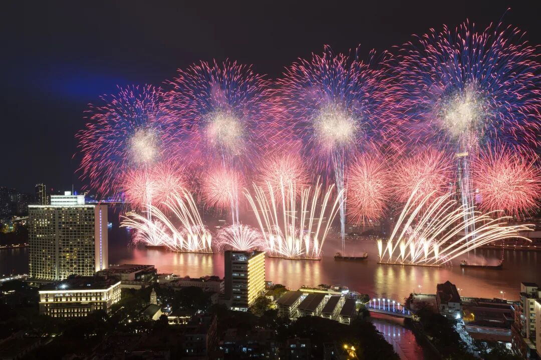 登上热搜！广州，太燃了！