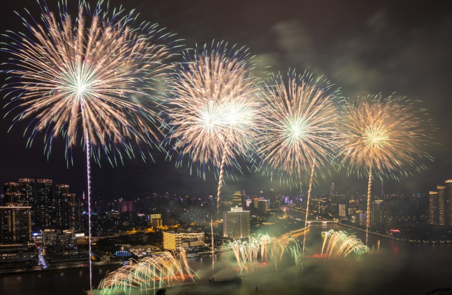 登上热搜！广州，太燃了！