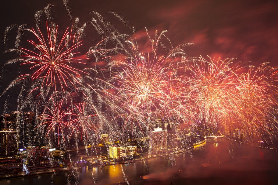 登上热搜！广州，太燃了！