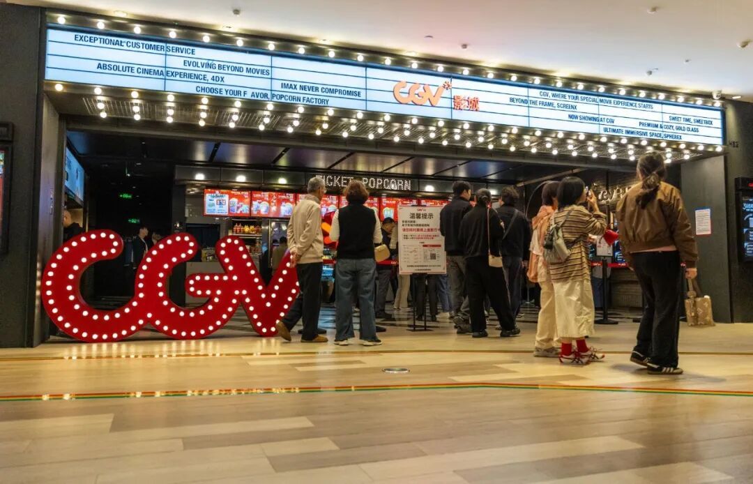 票房超2.7亿！深圳取景！《惊蛰无声》上映首日的深圳人：在电影院激动坏了