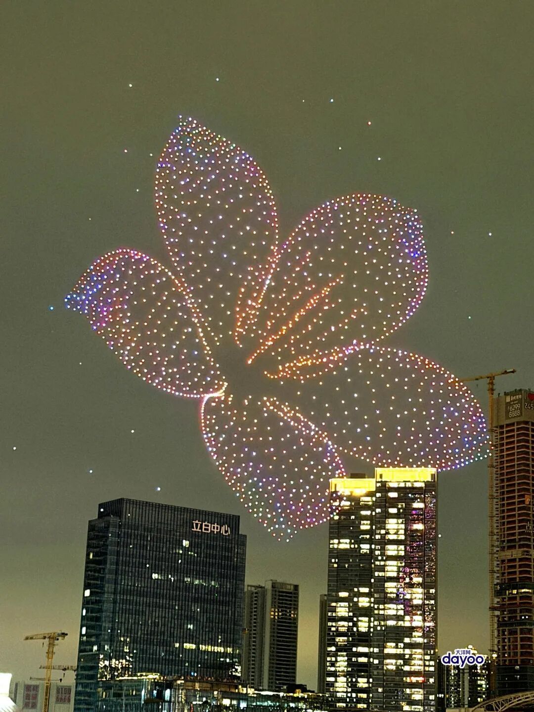 登上热搜！广州，太燃了！