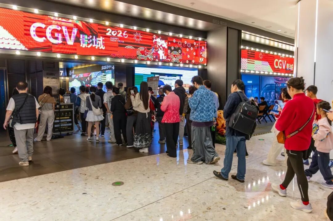 票房超2.7亿！深圳取景！《惊蛰无声》上映首日的深圳人：在电影院激动坏了