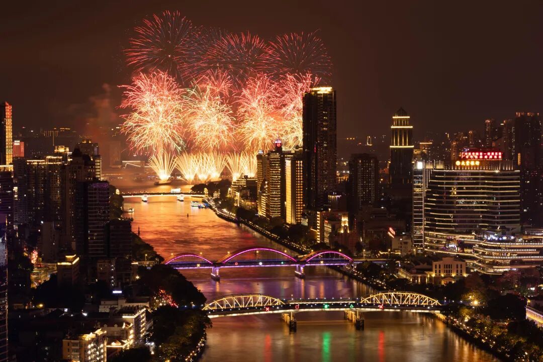 登上热搜！广州，太燃了！