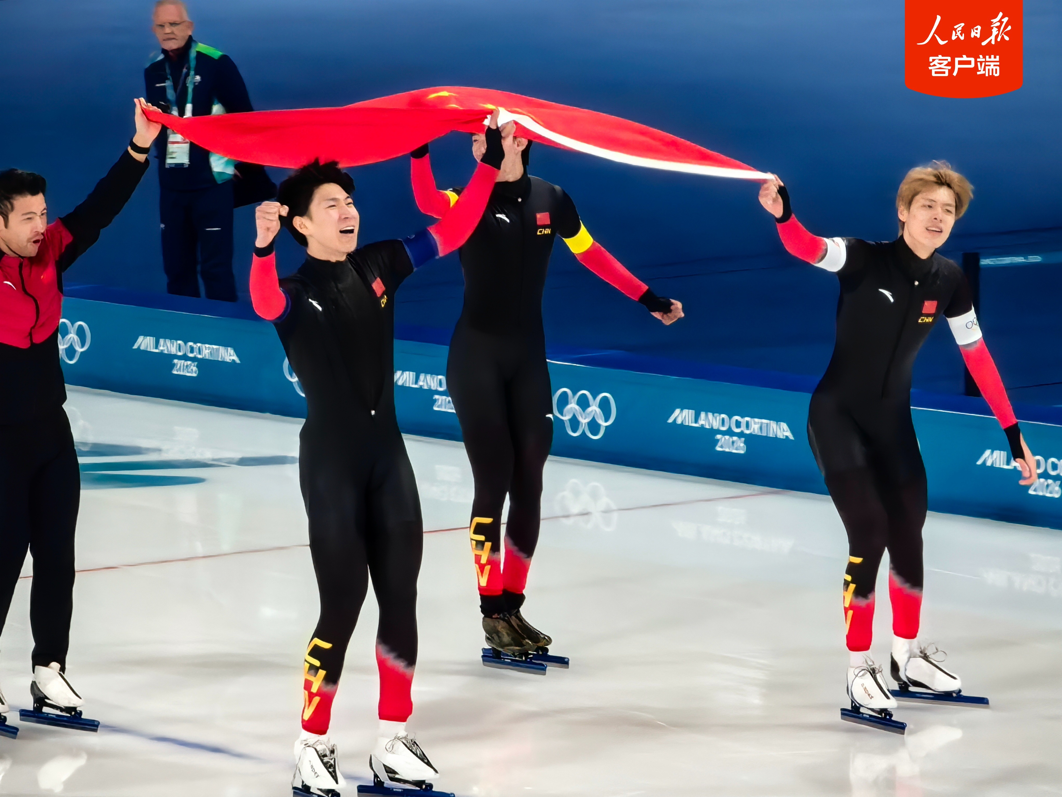 创造历史!米兰冬奥会速度滑冰男子团体追逐中国队夺得铜牌 创造历史!米兰冬奥会速度滑冰男子团体追逐中国队夺得铜牌
