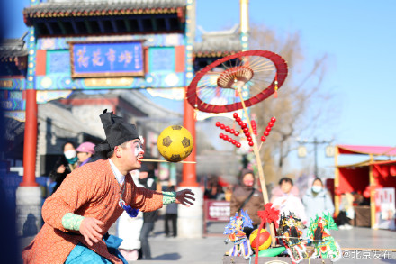 新春荷花吉市年味满溢 来什刹海解锁地道京城年 新春荷花吉市年味满溢 来什刹海解锁地道京城年