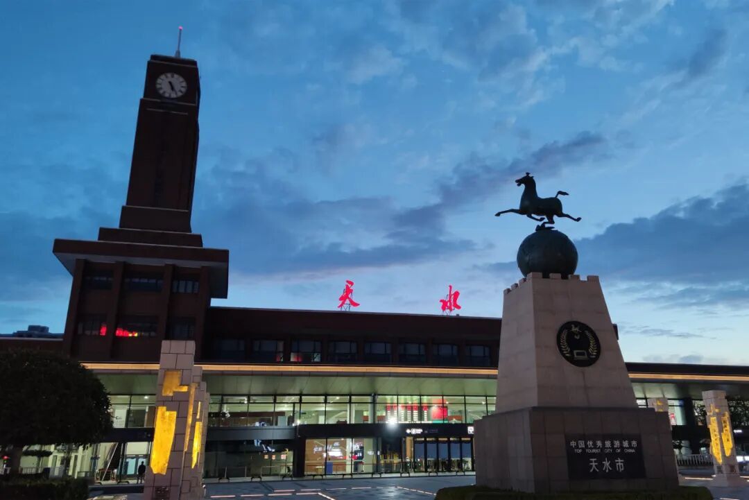 出站遇喜，马到成功！这三座火车站要“火”！