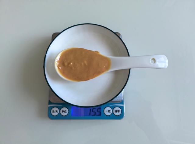 北京麻酱VS川渝油碟VS云贵蘸水，到底哪里的火锅蘸料最好吃？