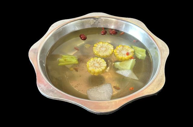 北京麻酱VS川渝油碟VS云贵蘸水，到底哪里的火锅蘸料最好吃？