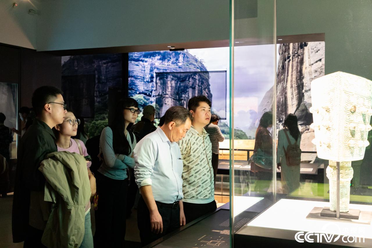 博物馆里过大年 福建博物院春节文旅热潮涌动 博物馆里过大年 福建博物院春节文旅热潮涌动