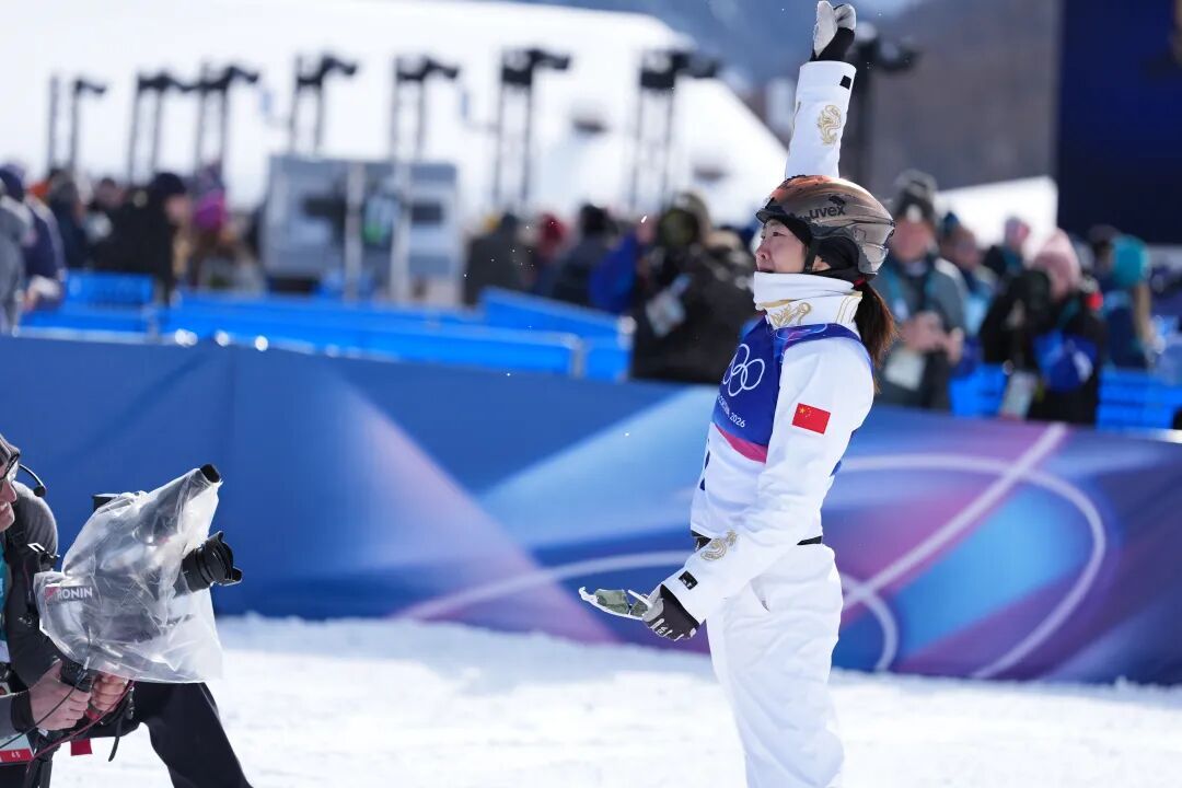 成功卫冕！徐梦桃夺得自由式滑雪女子空中技巧金牌