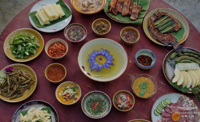北京麻酱VS川渝油碟VS云贵蘸水，到底哪里的火锅蘸料最好吃？