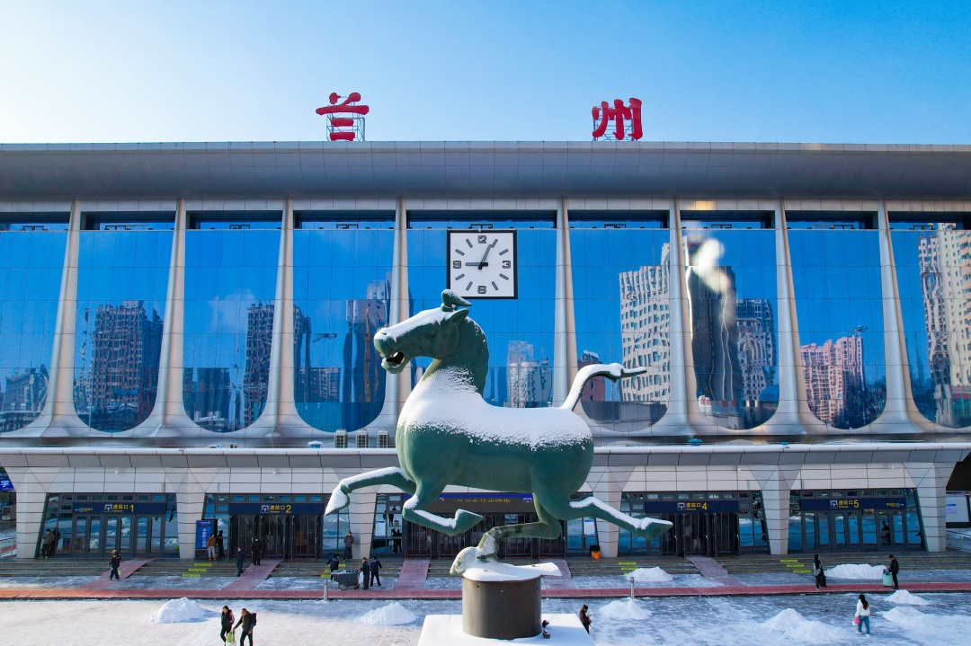 出站遇喜，马到成功！这三座火车站要“火”！
