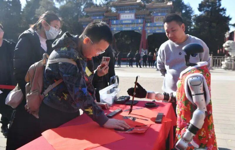 新春假期消费 “马”上有变化 新春假期消费 “马”上有变化