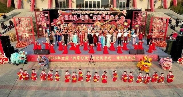 打架子鼓、磨咖啡……这个春节,被中国机器人硬控了! 打架子鼓、磨咖啡……这个春节,被中国机器人硬控了!