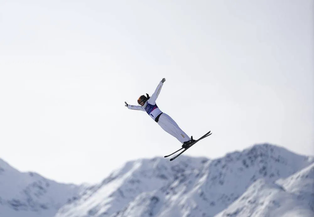 22岁苏翊鸣和35岁徐梦桃,赛后提到同一个目标:参加下一届冬奥会 22岁苏翊鸣和35岁徐梦桃,赛后提到同一个目标:参加下一届冬奥会