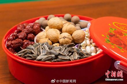 为什么中国人过年爱嗑瓜子