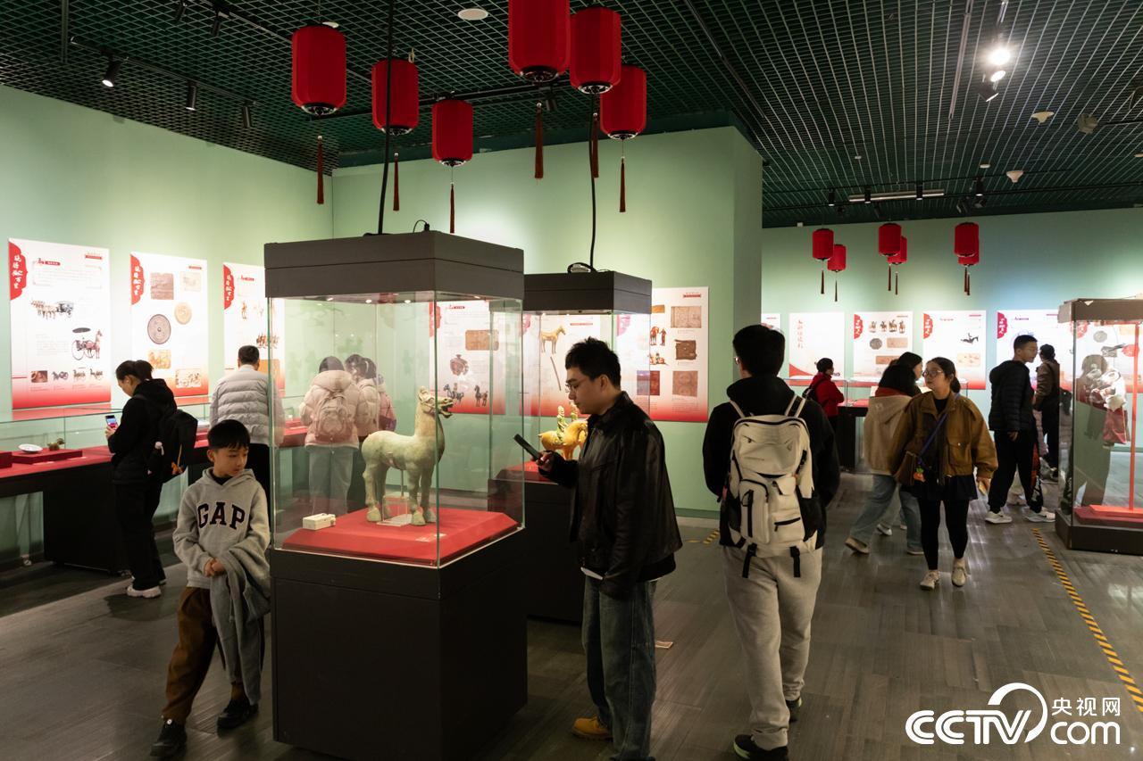 博物馆里过大年 福建博物院春节文旅热潮涌动 博物馆里过大年 福建博物院春节文旅热潮涌动