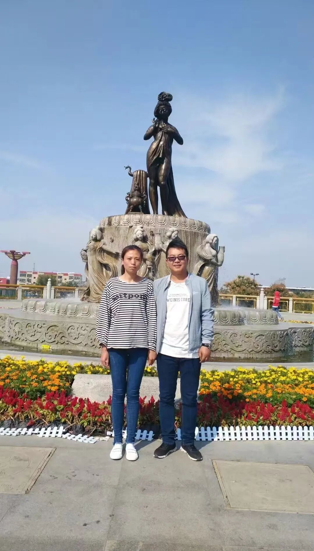 铁路夫妻用对讲机通话超十万次，说得最多的是这两个字……