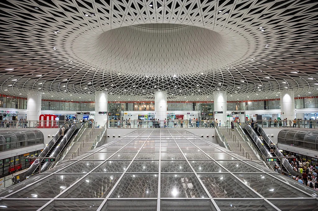 《惊蛰无声》破5亿！央视新闻专访主创团队，揭秘硬核幕后