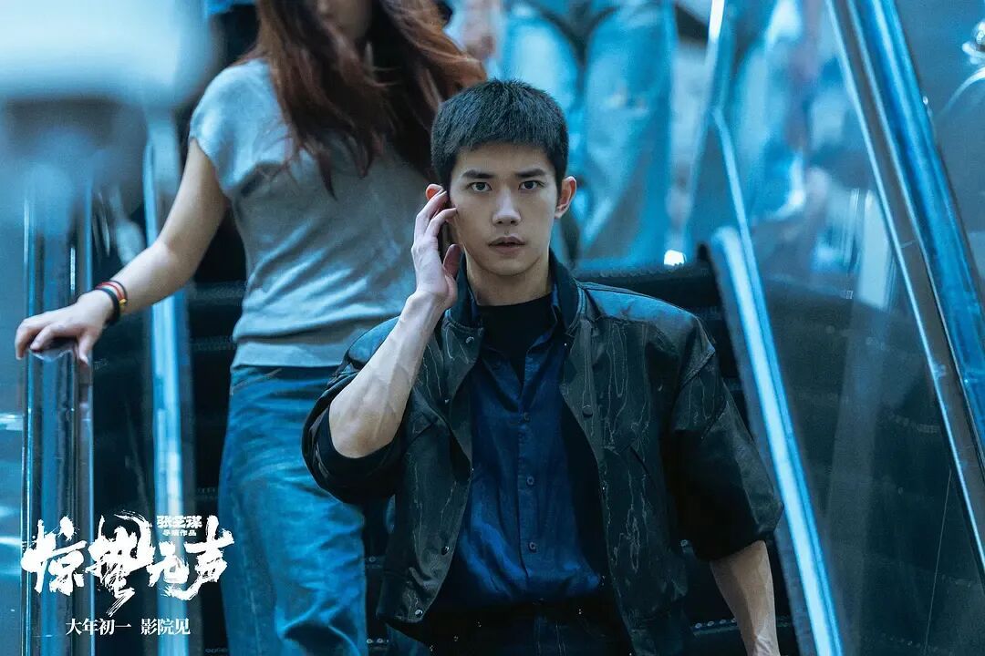 《惊蛰无声》破5亿！央视新闻专访主创团队，揭秘硬核幕后