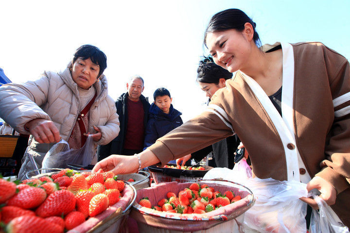 单场直播50万人观看!邢楼大集凭什么火出圈? 单场直播50万人观看!邢楼大集凭什么火出圈?