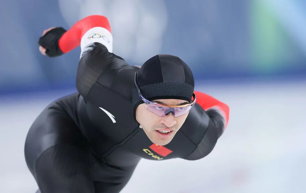 宁忠岩速滑男子1500米破奥运纪录摘金，“今天是自己最完美的一场比赛”