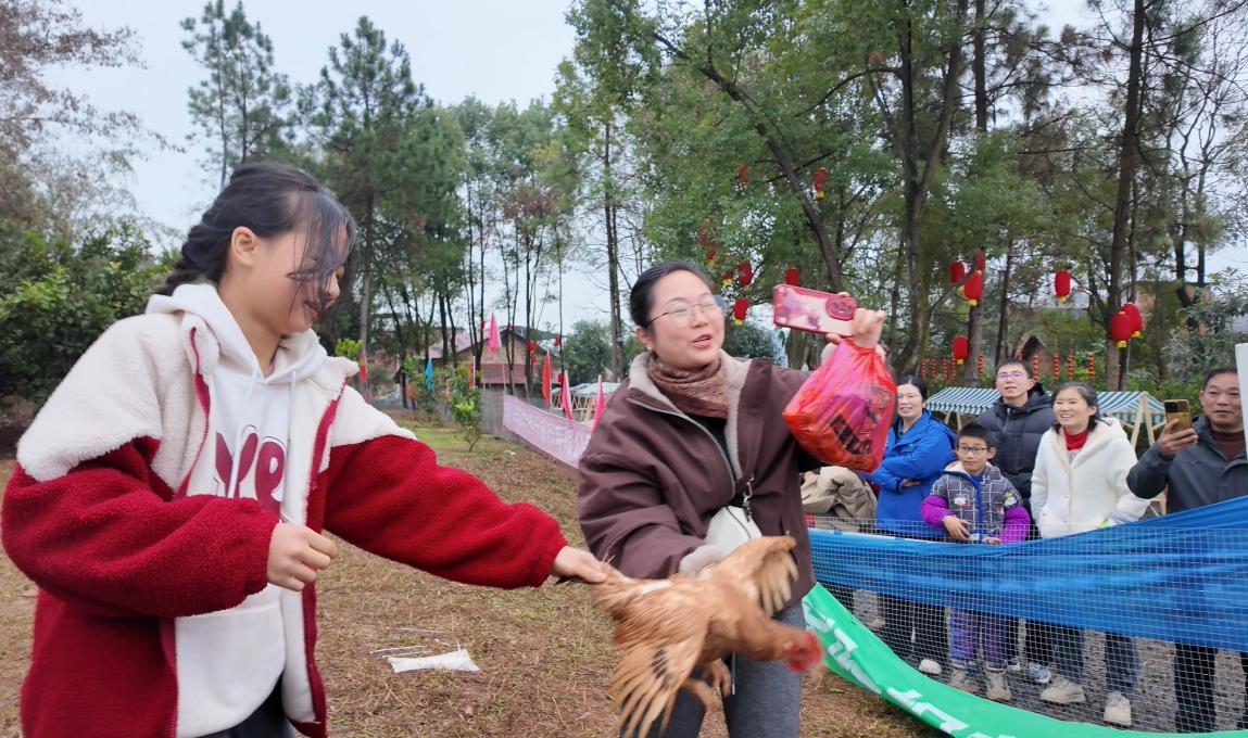 永州冷水滩：“百桌团圆宴” 暖聚八方客
