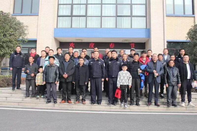 13年，13张“全家福”！