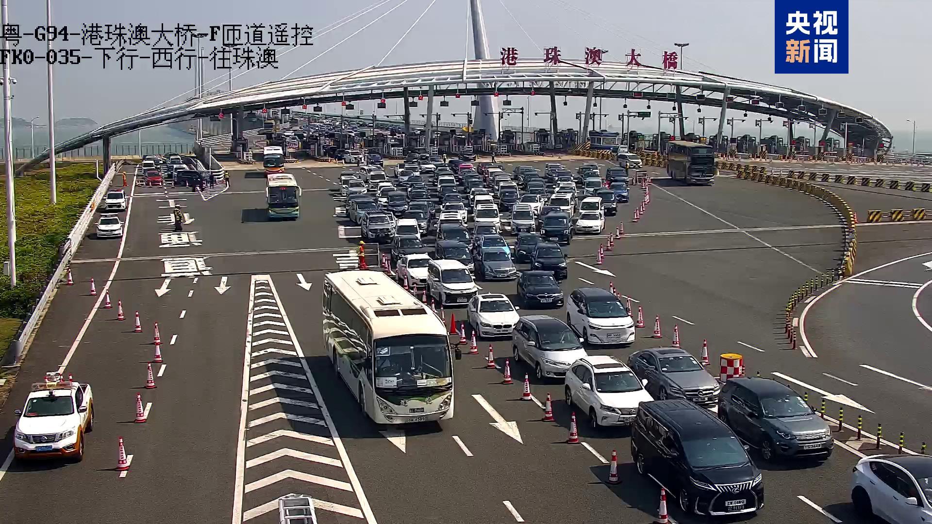 突破2.7万车次,港珠澳大桥春节单日车流量创历史新高 突破2.7万车次,港珠澳大桥春节单日车流量创历史新高