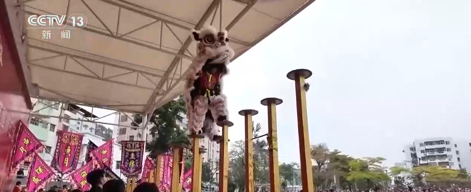 传统文化潮趣“出圈”共绘中国年 流动的文化盛宴让年味更浓、传承更鲜活