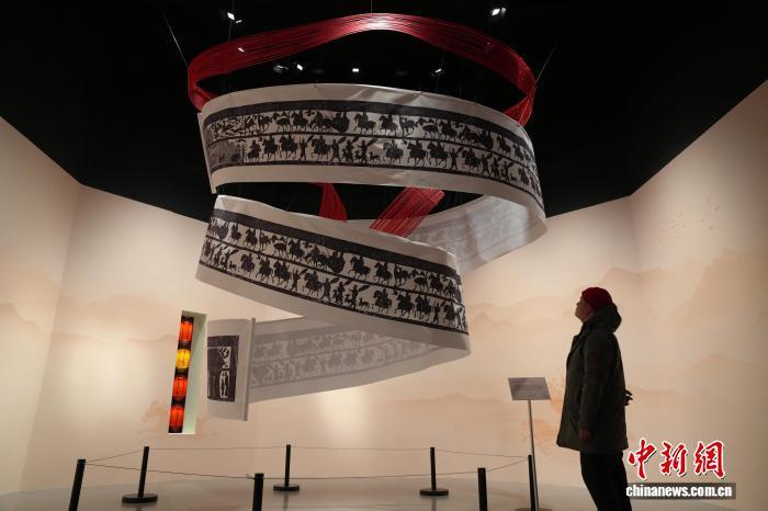 马年春节中国多地博物馆迎来“探骏”热