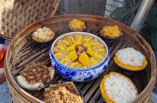 “每逢春节胖三斤,仔细一瞧三公斤”🦞🥩🥟 “每逢春节胖三斤,仔细一瞧三公斤”🦞🥩🥟