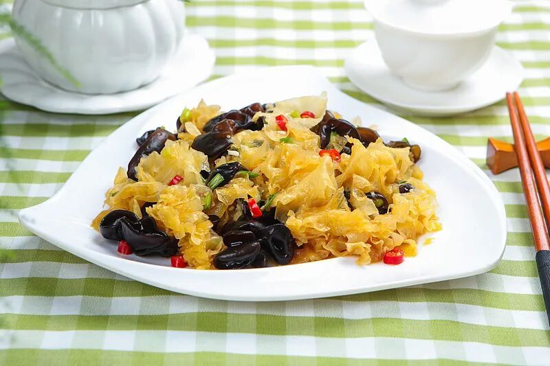 这些隔夜菜太危险！宁可倒掉也别吃