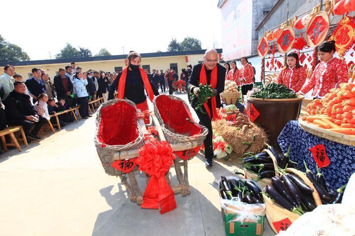 单场直播50万人观看!邢楼大集凭什么火出圈? 单场直播50万人观看!邢楼大集凭什么火出圈?