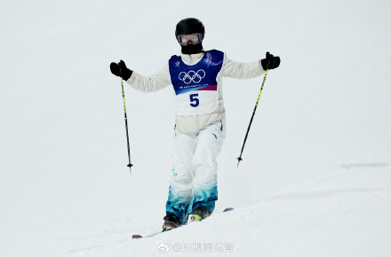 中国四位女将晋级U型场地决赛