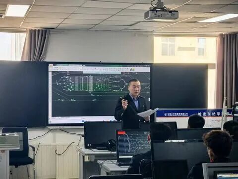 刷新历史!哈密东站春运期间日编解列车双双破纪录 刷新历史!哈密东站春运期间日编解列车双双破纪录