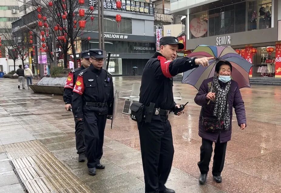 从警21年,他已在值守中度过了16个除夕夜 从警21年,他已在值守中度过了16个除夕夜