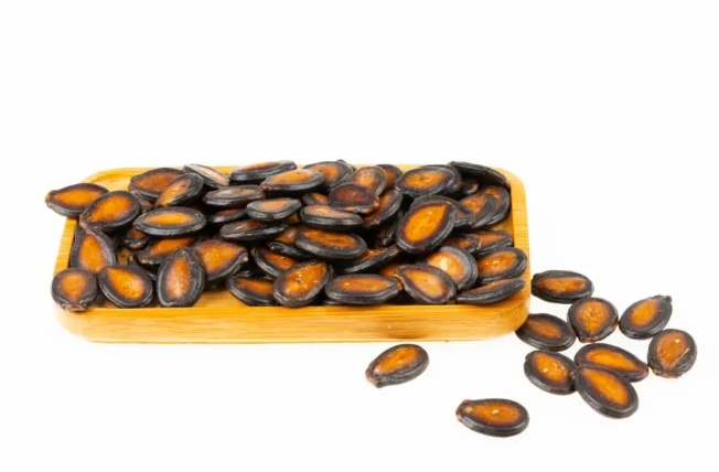 怎样吃瓜子更健康？吃到这种瓜子立马吐出来