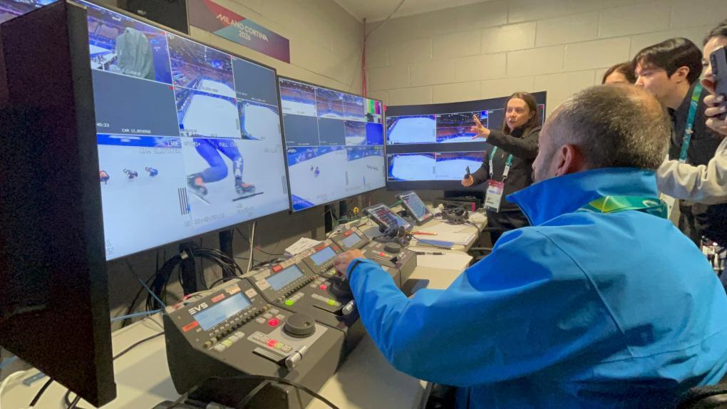 冬奥会|短道速滑主裁判身后,有双“火眼金睛” 冬奥会|短道速滑主裁判身后,有双“火眼金睛”