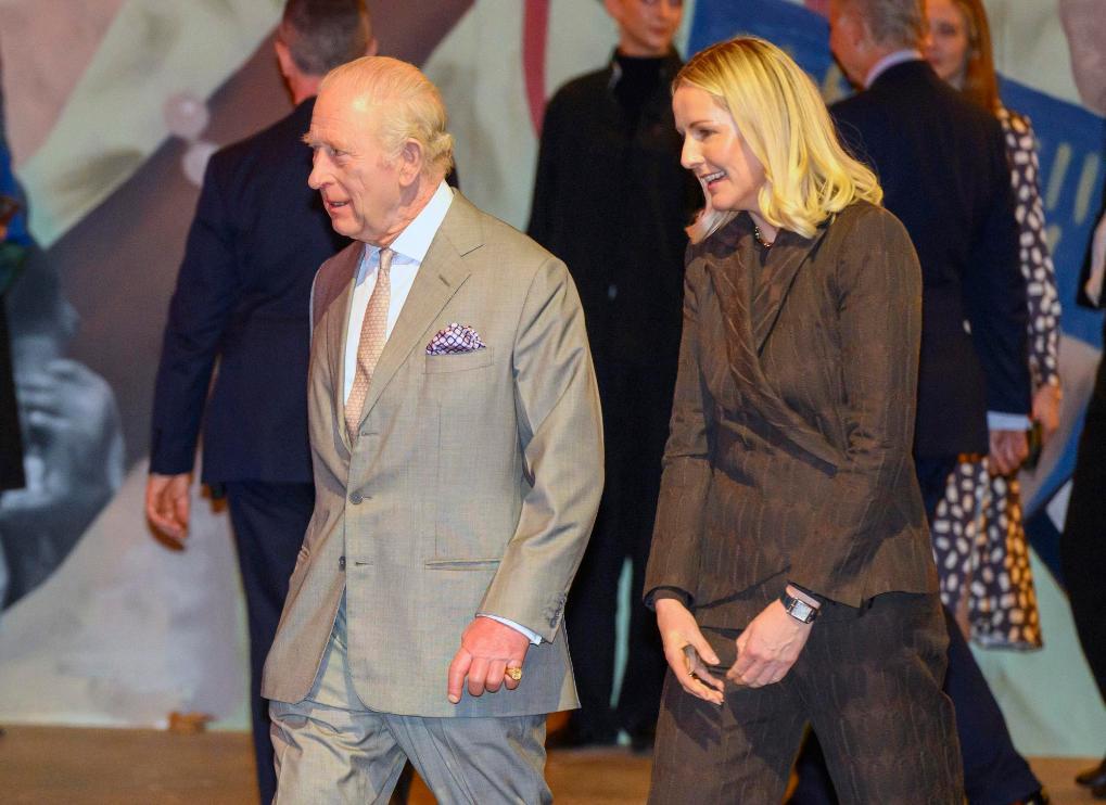 英媒:针对安德鲁调查持续 英王室经历危机时刻 英媒:针对安德鲁调查持续 英王室经历危机时刻