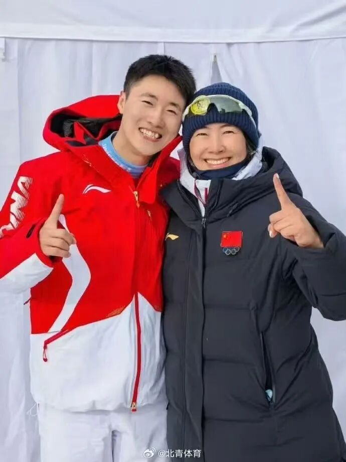 冬奥会冠军夫妇！王心迪回应夺冠：依然是徐梦桃的追赶者